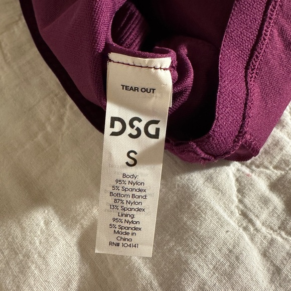 DSG Women's Momentum Seamless Cropped Tank Top Magenta Size S - Picture 9 of 10